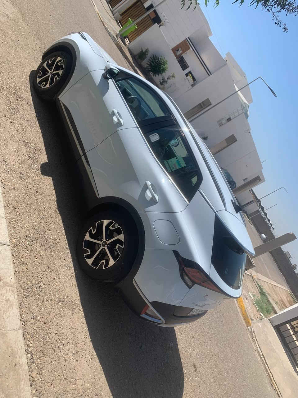 السلام عليكم كيا سبورت ٢٠٢٤ اربيل لون ابيض نظيفة جدا جداماشية ٧٠ السنوية باسمي مواصفات بصمة ابواب وبصمة تشغيل وتشغيل عن بعد كامرة وحساس ونقطة عمياء تحكمات ستيرن لاضربة ولاصبغ السعر ١٩٥ وبيها مجال رقم الهاتف***********

