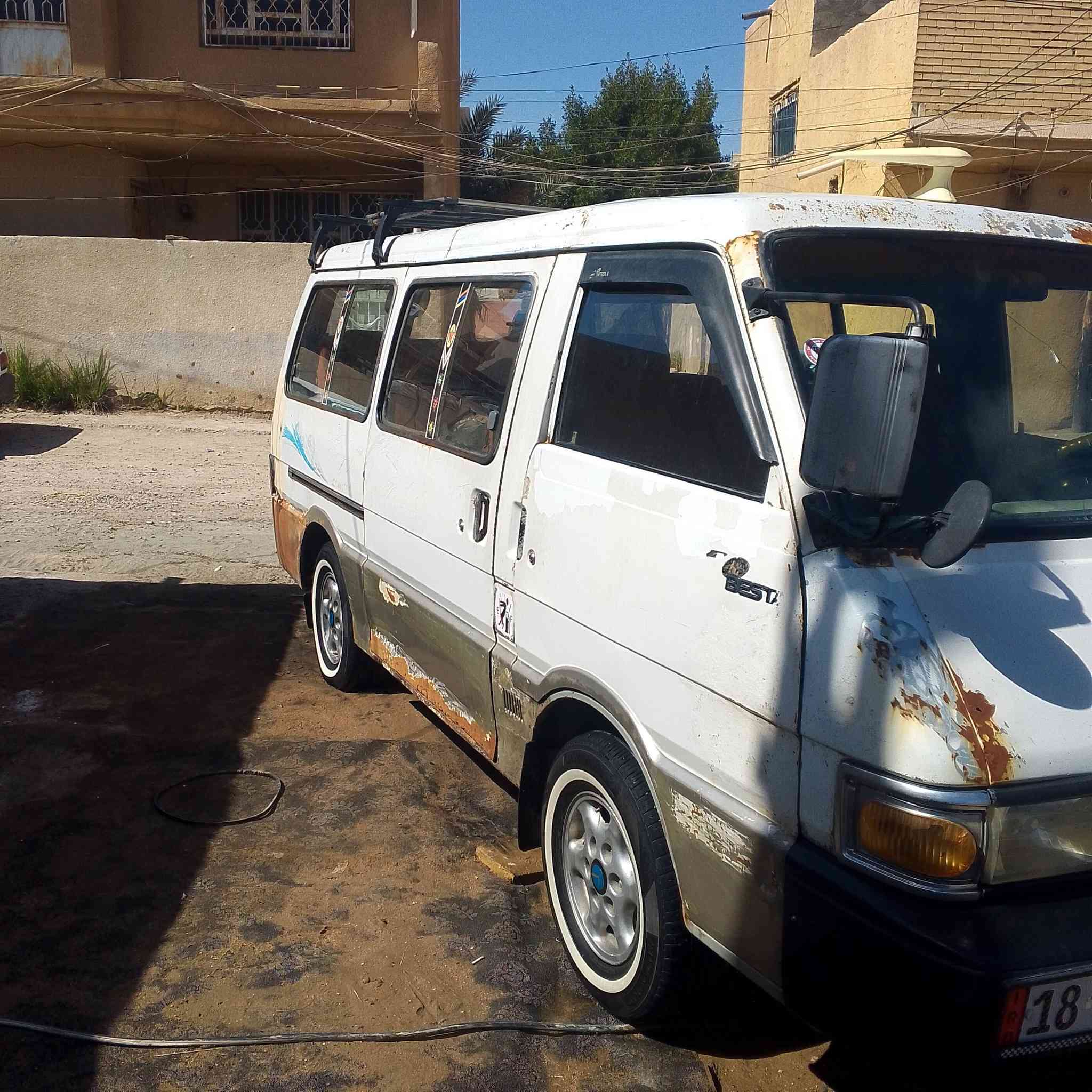 السلام عليكم كيه بستا موديل 95 رقم انكليزي سنويه لل 30سياره مابيه نقص كامله امكمله ما نقصه شي حداديه زينه تخم تاير سعره47 مكاني حله ابو غرق رقمي ***********
