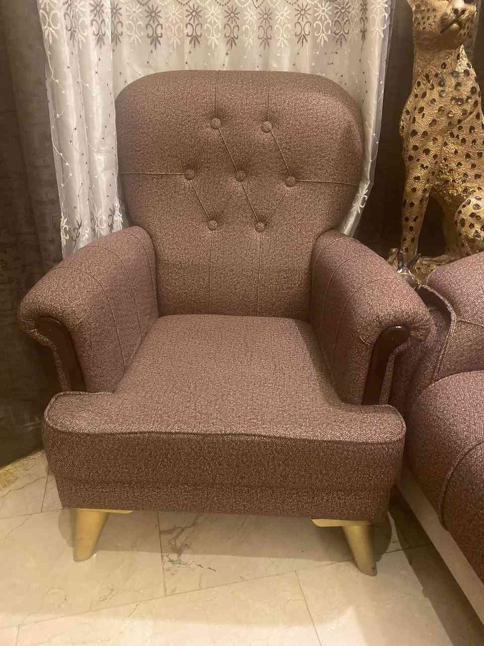 تخم ٧مقاعد تركي درجه اولى تكمه بي ظرر بسيط موجود بلصوره ب ٥٥٠وبي مجال مكاني السيديه


**إذا كنت صاحب هذا الإعلان وتريد حذفه لأي سبب، رجاءا أرسل رسالة إلى الدعم الفني**