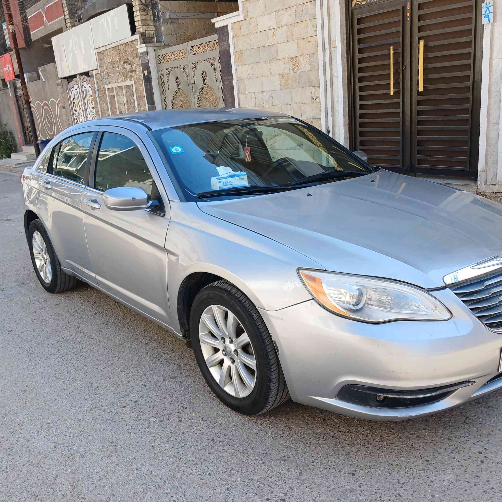 السلام عليكم اخويه C200 موديل 13 البيع
رقم بغداد جديد  بسمي شرط التحويل
السياره جاهزه من فضل الله 
كير 6 نمر مكينه 2400 صدر امامي خلفي جديد
 تبريد ثلج  تتفئه 
ضربتها جاملغ خلفي  بيها جراد 
السعر 73 بيها مجال
☎️***********
