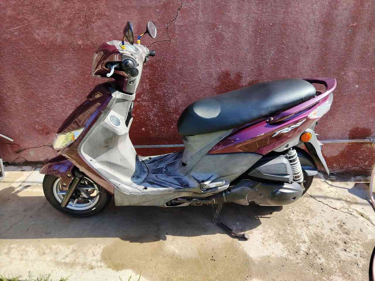 سلام عليكم شراب gtrحديث الدراجه مال رمبه صارلهه شهرين نضافه الدراجه كدامك مكان  الشعله 
***********
