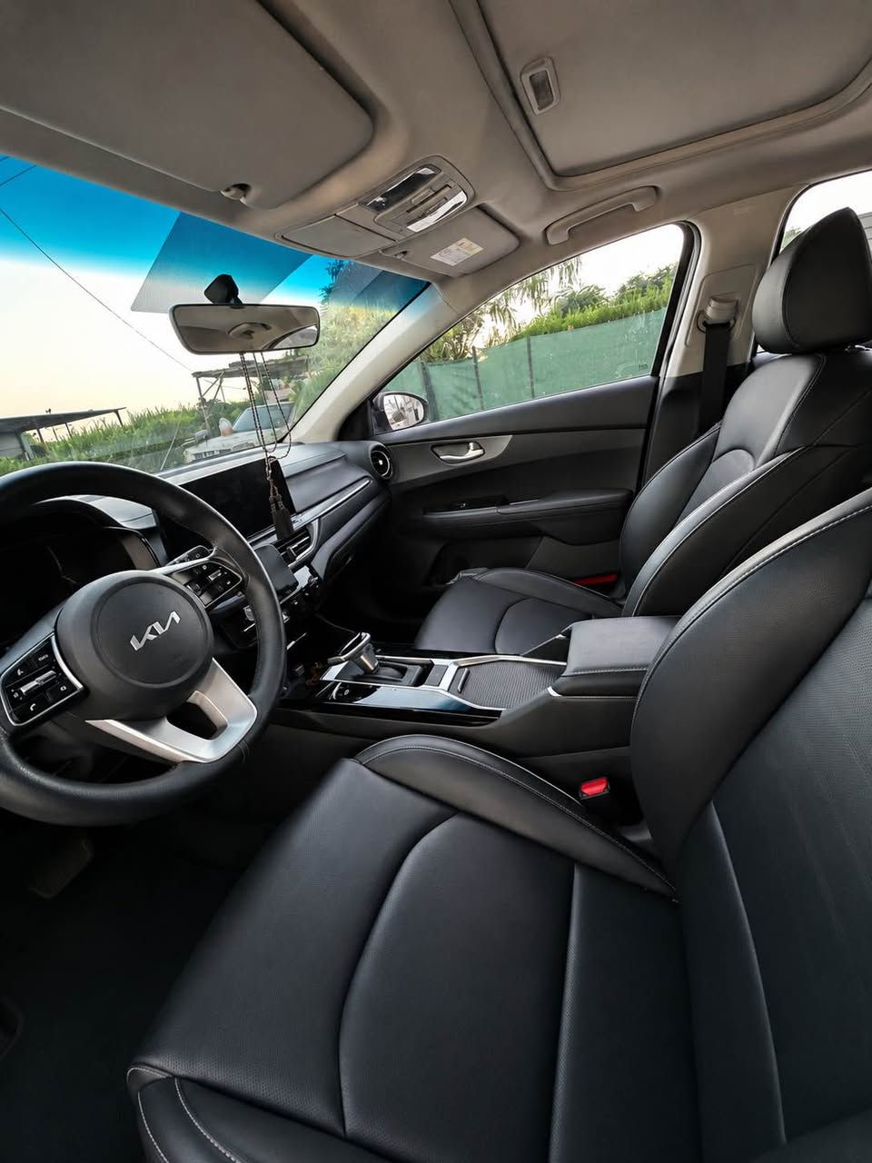 Kia K3 2024
سياره صفر اربيل قطعتين تعديل خفيف  فقط.

* لون أبيض/ ره نگ سپى 
* جير أوتوماتيك
* فتحة سقف / سقف سلايده
* داخلية جلد
* السيارة بدون مصروف
* جاهزة للفحص / خازره بو فحص 
گير و مكينه بشرط الفحص 
* موجودة في أربيل
-لسعر / نرخ= *********** WhatsApp أربيل, العراق
