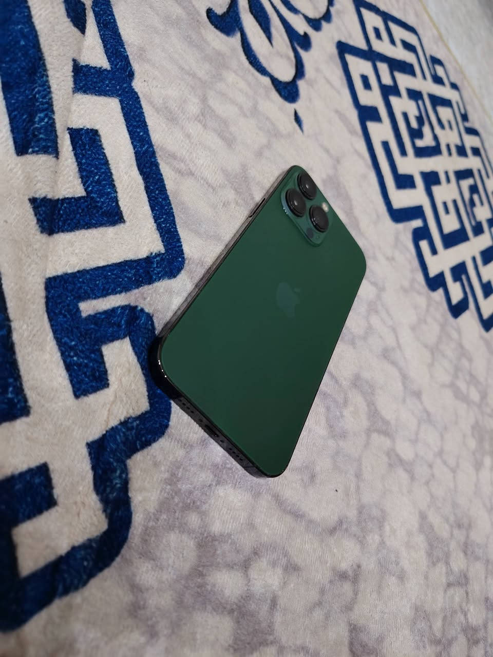 سلام عليكم للبيع ايفون 13برو ماكس ذاكره 256 بطاريه ٧٨ جهاز لون زيتوني جهاز نضيف مستبدل ضهر والفلاش واكف وسعره ١٠ مكاني بغداد بسمايه قريه عشره رقمي *********** سعره 490 وبي مجال
