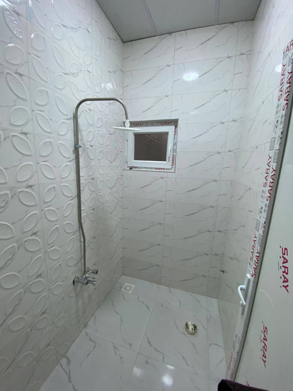 ♦️دار للبيع صفر طابقين مساحة (100) متر 
♦️طابو صرف 
♦️واجهة (5) 
   موقع مميز امام الدار حديقة 
♦️المحتويات :
ط١(غرفة نوم استقبال مطبخ صحيات داخلية خارجية كراج سيارة )
ط٢(غرفة نوم هول صحيات) 

♦️العنوان :الحي العسكري قرب كاتب عدل خلف حلويات العسل 

♦️للاستفسار :*********** متوفر واتساب 

♦️او مراجعة مكتب اراز للعقار 
♦️القادسية الثانية سايدين المرور القديم مجاور حلويات كولدن سويت
نستقبل كافة العروض للبيع والشراء وعرضها عن طريق المكتب
