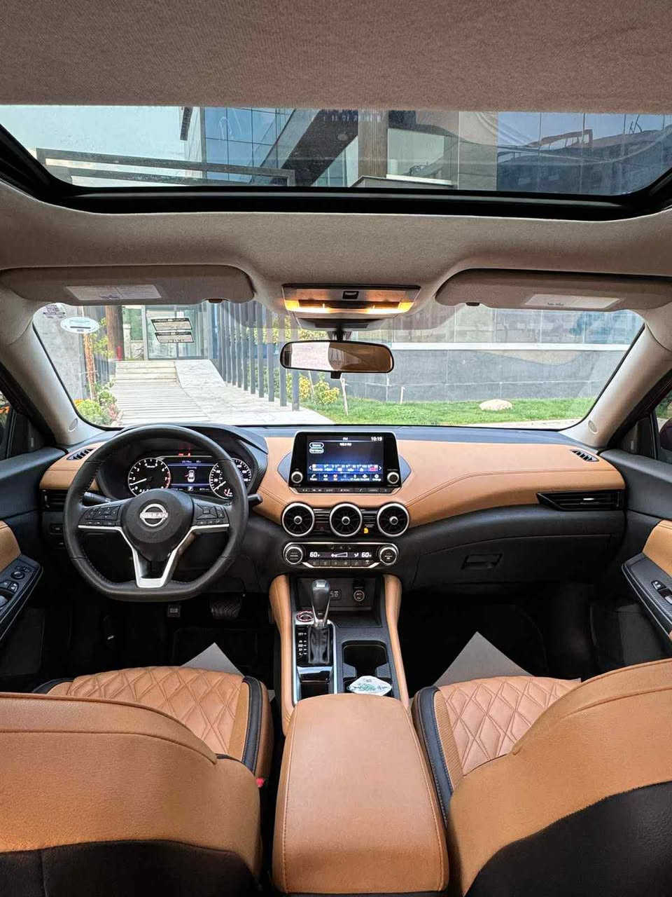 سلام عليكم نيسان سنترى SVبلاص موديل 2023 فول مواصفات
حادث السياره خفيف جداً جاملغ صفحت السايق وشويه من البنيد 
المواصفات 
1- تشغيل عن بعد 
2- فتحت سقف 
3- تحكم استيرن 
4- كشنات تدفئه + ستيرن
5-شاشه تبريد وتدفئه 
6-حساسات 4صفحات 
7 - توفق ذاتي خلفي وامامي 
8-داخل جوزي 
السياره على وضع الشركه وما ماشيه هواي مال بيت يعني ما تعبانه بسمي السياره ((رقم السياره اربيل))سنويه جديده  مكان السياره واسط كوت قضاء الحي 
رقم :- *********** 
سعر :- 155 وبيه مجال
