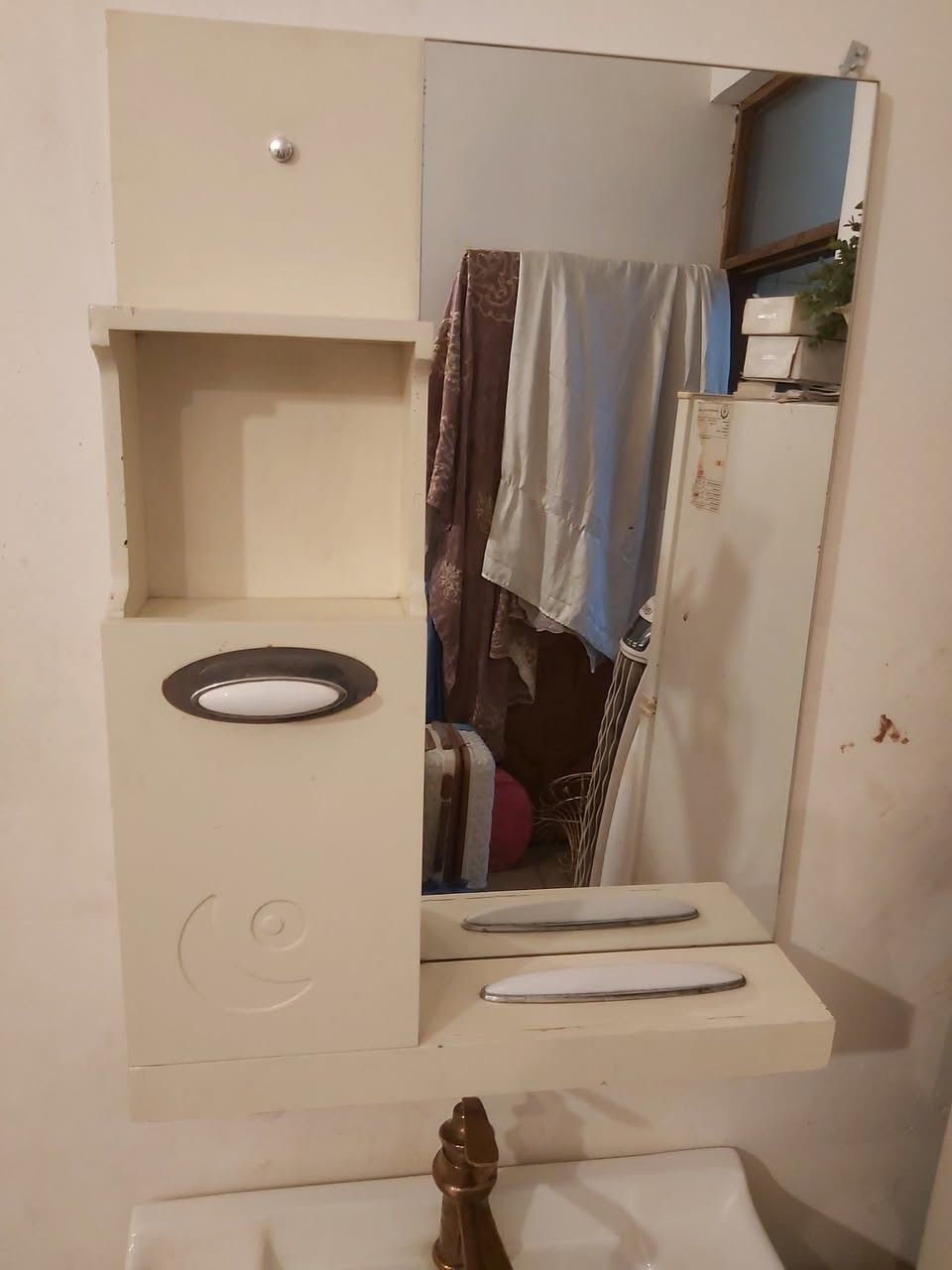 مغسله ومرايا سيت كامل ب50 الف
العنوان البنوك


**إذا كنت صاحب هذا الإعلان وتريد حذفه لأي سبب، رجاءا أرسل رسالة إلى الدعم الفني**