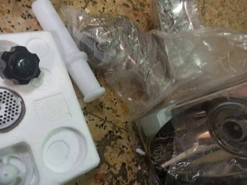 السلام وعليكم
للبيع سعرها60 وبيها مجال غير مستخدمه


**إذا كنت صاحب هذا الإعلان وتريد حذفه لأي سبب، رجاءا أرسل رسالة إلى الدعم الفني**