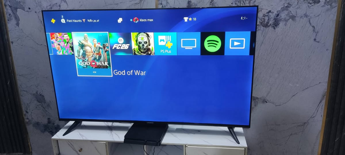 شاشة LGNANO46 موديل 7000 بحجم 70 بوصة:
المواصفات الأساسية:
الحجم: 70 بوصة.
الدقة: 4K Ultra HD (3840 × 2160 بكسل).
نظام التشغيل: تعمل بنظام أندرويد (Android)، وتدعم تشغيل تطبيقات مثل Netflix وYouTube وWhatsApp وTelegram [المعلومات الواردة في الصورة].
التصميم: شاشة "Frameless" (بدون إطار) لتوفير تجربة مشاهدة غامرة [المعلومات الواردة في الصورة]. 
الأداء والذاكرة:
الذاكرة العشوائية (RAM): 2 جيجابايت [المعلومات الواردة في الصورة].
ذاكرة التخزين: 16 جيجابايت [المعلومات الواردة في الصورة].
سنة الإصدار: موديل حديث "2025 NEW" [المعلومات الواردة في الصورة]. 
الميزات الإضافية:
الاتصال: تدعم شبكة Wi-Fi للاتصال بالإنترنت.
التطبيقات المثبتة: تدعم منصات البث الشهيرة مثل Disney+ وHulu ونتفلكس ويوتيوب [المعلومات الواردة في الصورة].
الصوت: نظام صوتي محيطي مدمج. 
سعر 550 الف عنواني بغداد تصال ***********
