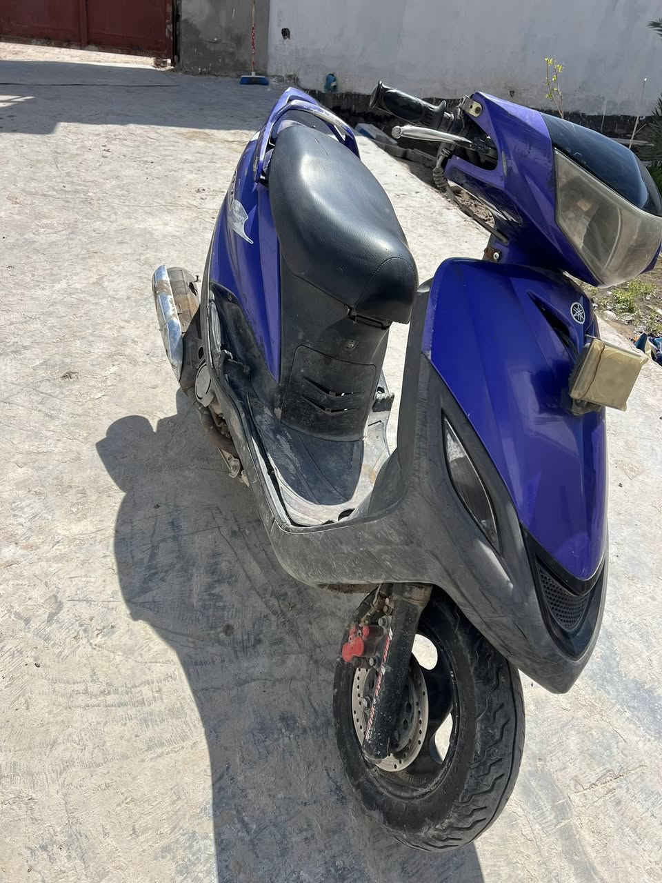 السلام عليكم ماكس 140 للبيع الدراجه (كايمه) الدراجه كهربائياتها كلها شغاله ونضيفه ومكينتها ناعمه (ممفتوحه) اوراقها كامله مكاني الصابيات او الدوانم مال شعله السعر  300  التواصل خاص ومتوفر واتساب ***********
