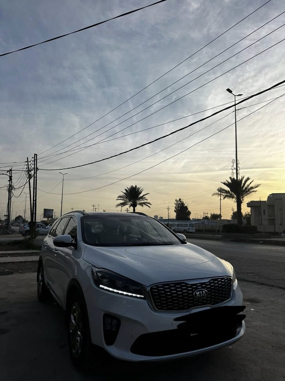 سورنتو موديل ٢٠١٩ شكل٢٠٢٠  رقم بغداد باسمي ماشيه (٩٣) الف فول السياره فتحه
٦ سلندر محرك ٣٥٠٠
مكفولة السيارة ماعدا بارد قليل مصلح نفسه  السعر (٢٦٥$) وبيه مجال بسيط وهذا الرقم *********** .
