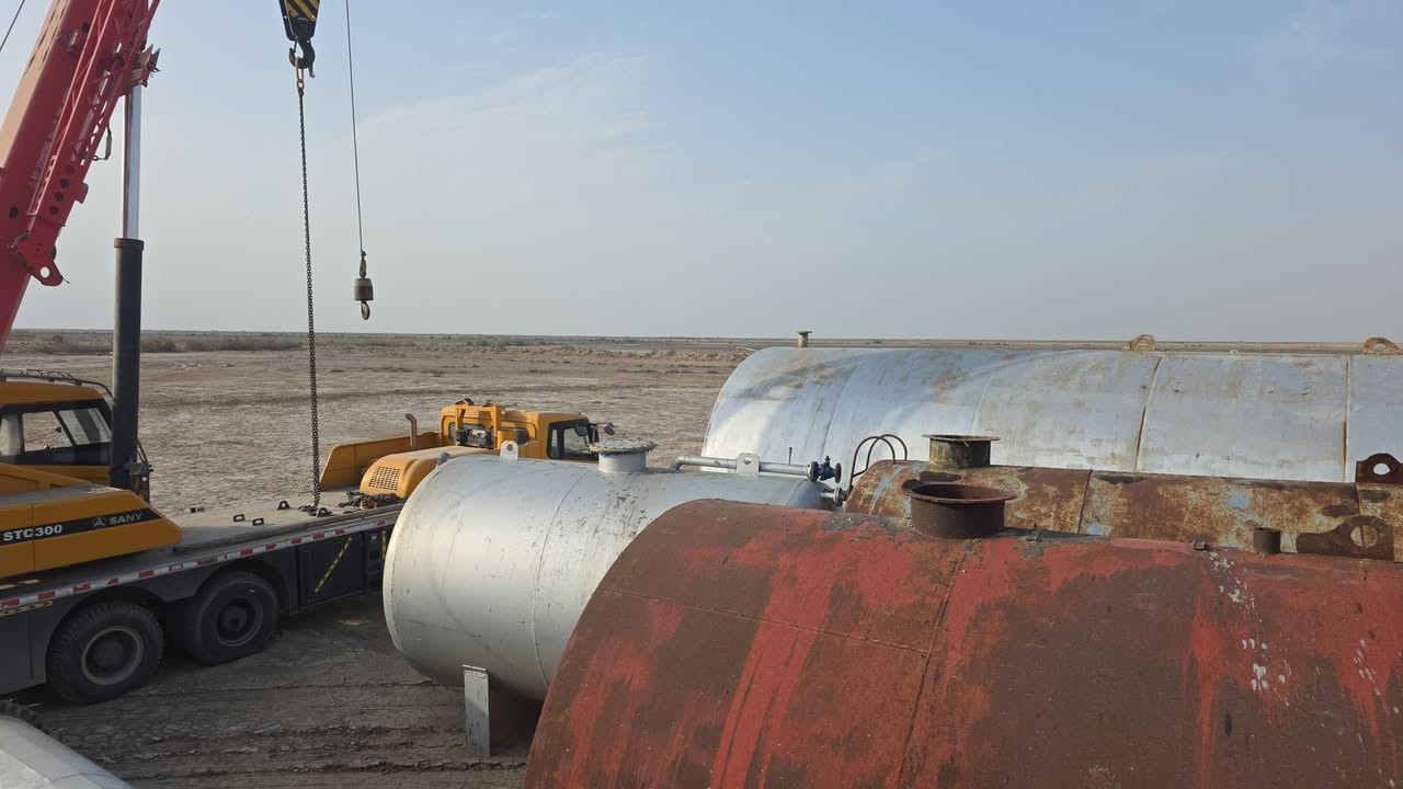 للبيع كلمن وسعره تريد وزن ابيع ***********
