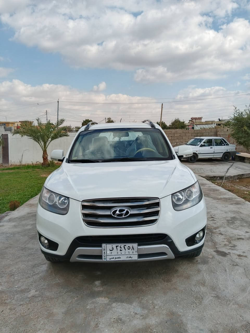 السلام عليكم سنتافي V6 ستة سلندر فور ويل سبعة راكب موديل 2012 رقم بغداد الماني مكفولة ما عدة الموضح بالصورة مكينة كير مكفولات كشن كهربائي مري كهربائي ثلاث قطع تبريد ثلاجة و هواي مواصفات بيهة بندي صندوك جكات بكان السيارة بغداد السعر 170 بيها مجال حك جيتك لل ستفسار 
***********
***********
