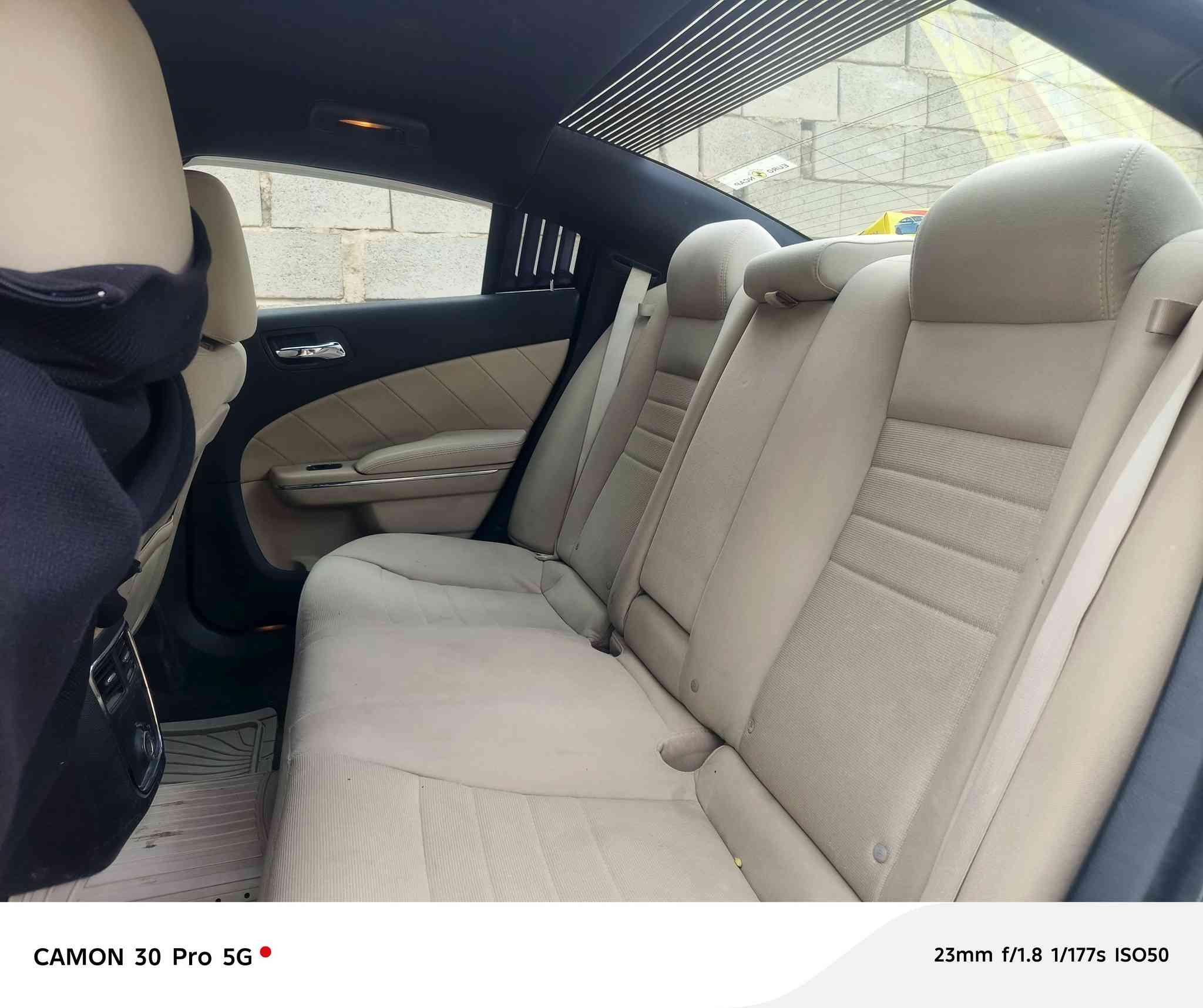 جارجر 2013خليجي كفاله من كلشي
مكينه هيمي نص فول 
كفاله من كصه وطلب وسرقه 
علمن سياره ادوات ادوات
سياره جاهزه من كلشي تخم تاير حداديه جديده
 تبريد تدفئه بلكشنات 
سياره متوئم شغل مضبوط ارقام وسنويه وياهه دكهن بلمرور 
سعر 70وبيهه مجال قليل 
عنوان بصره مركز مدينه 
***********
