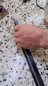 يوجد صيانه موقعيه كونترات وتحشا خشب مقطع المنيوم وتبديل سكه مجر واي شي...