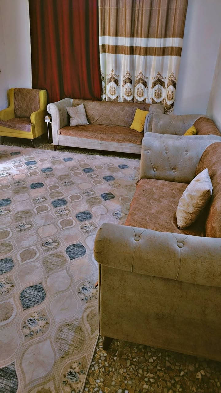 السلام عليكم تختم ١٠ مقاعد للبيع
السعر ٦٠٠ وبي مجال
***********
