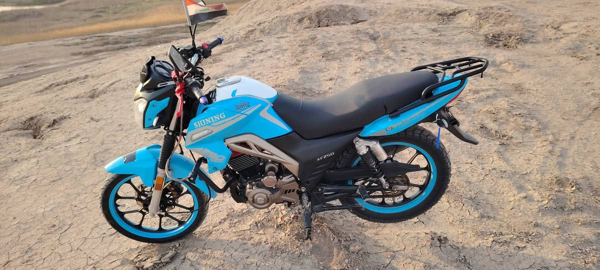 السلام عليكم اخوان دراجه شاينك للبيع محرك 250 اوراق اصولي
السعر 1350 وبيها مجال *********** بابل محاويل
