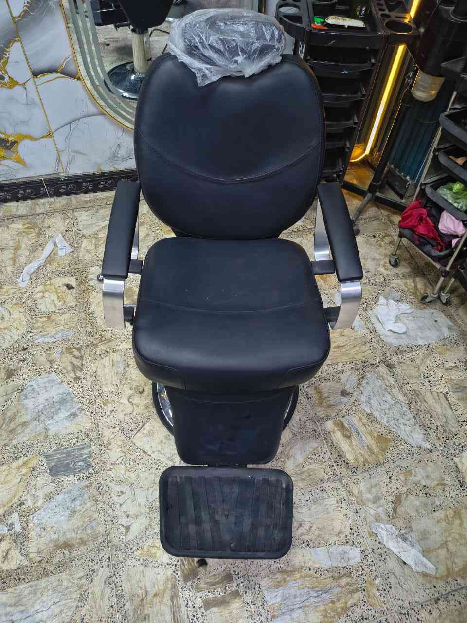 خلي سعر مناسب وتعال اخذه مستعجل ع بيعته مكاني بغداد


**إذا كنت صاحب هذا الإعلان وتريد حذفه لأي سبب، رجاءا أرسل رسالة إلى الدعم الفني**