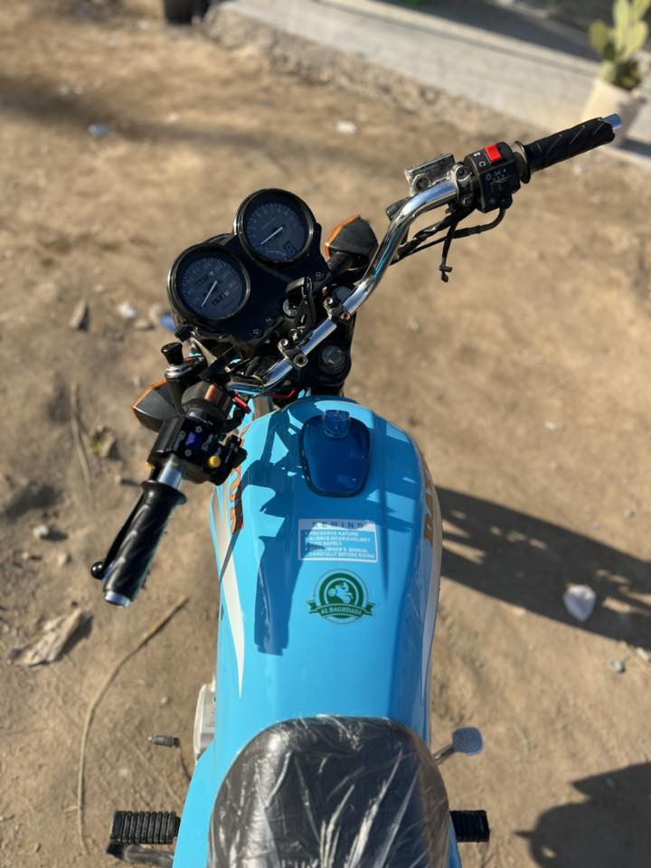 دراجه ديوان عضم موديل 2018محدث2024 السعر750التواصل فقط رقم***********
