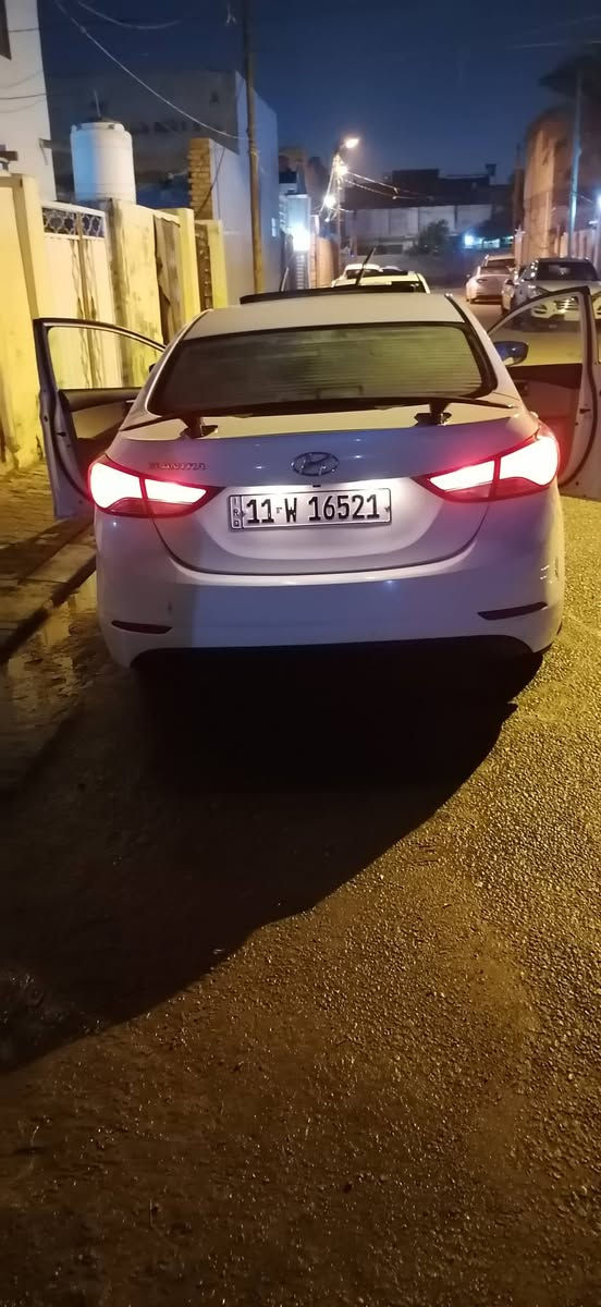 ‎النترا 2015 محرك 1800 مكفول من الصبغ رقم بغداد دولي مكان نجف ماشيه ١٣٢ حقي *********** غير متوجد عل‎ النجف, العراق
