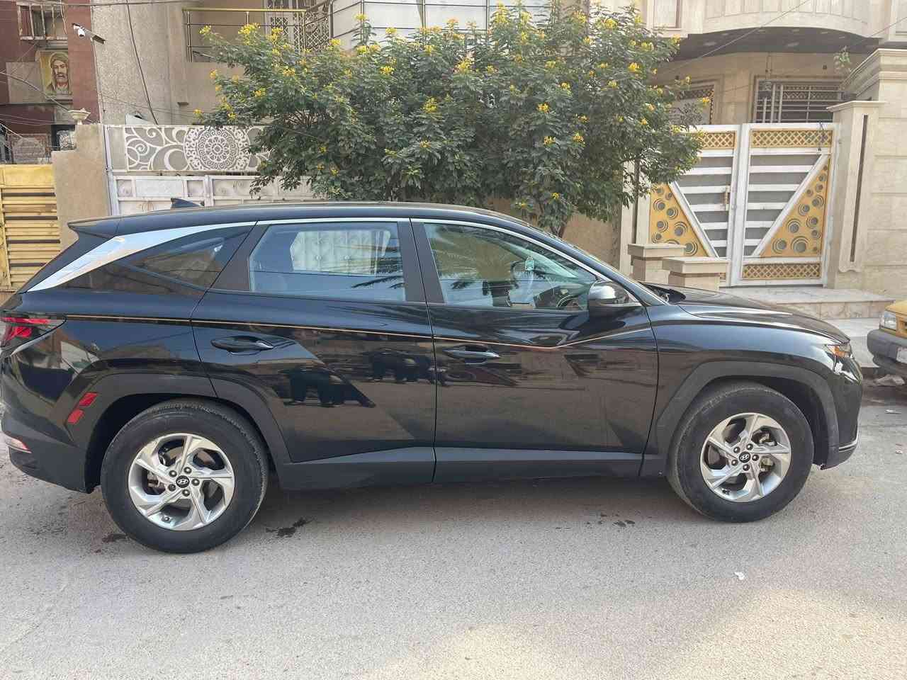 السلام عليكم توسان 2024 وارد امريكي حادث جاملغ وبنيد وبارد على كد شبر ماشيا 35 ميل تبدل فقط جاملغ
رادار امامي وخلفي وجانبي 
كامرة دوارة خلفية
حساسات امامي وخلفي 
مود درايف 
3 وضعيات قيادة 
سيارة سويج 
تبريد ثلج  
اوتو هولد 
تحكمات ستيرن 
سايد بريك بصمة 
نظام نزول منحدرات 
لد خلفي وامامي 
داخل سيارة اسود وابيض
شاحن موبايل واير لس 
سيارة كامله من كل شي ومابيه نقص برغيز
مكفوله سيارة هزة جديدة ورقم جديد
محرك 2.5 
شاشة كبيرة 
صور الحادث مرفقة مع المنشور 
السعر 180

للتواصل  ‭٠٧٧١ ٤٦٦ ٣٦٣٠‬.
