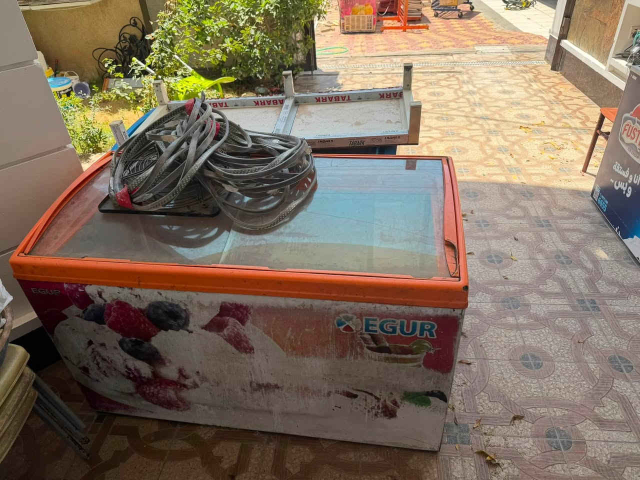 سلام عليكم مجمداد طرحيه عداد ٣ شغلات البيع
مكانهن بغداد السيديه ***********
