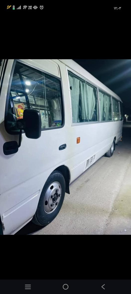 السلام عليكم كوستر البيع موديل 2007السياره جاهزه كبل الشغل كير اكسن مكينه كفاله تايرات تخم جديد بيه صبغ من جوه الجام وبيه طخه بلبجم منضومه غاز 100التر ترهم مراوس بكوستر فقط مكاني بغداد الرقم ***********
