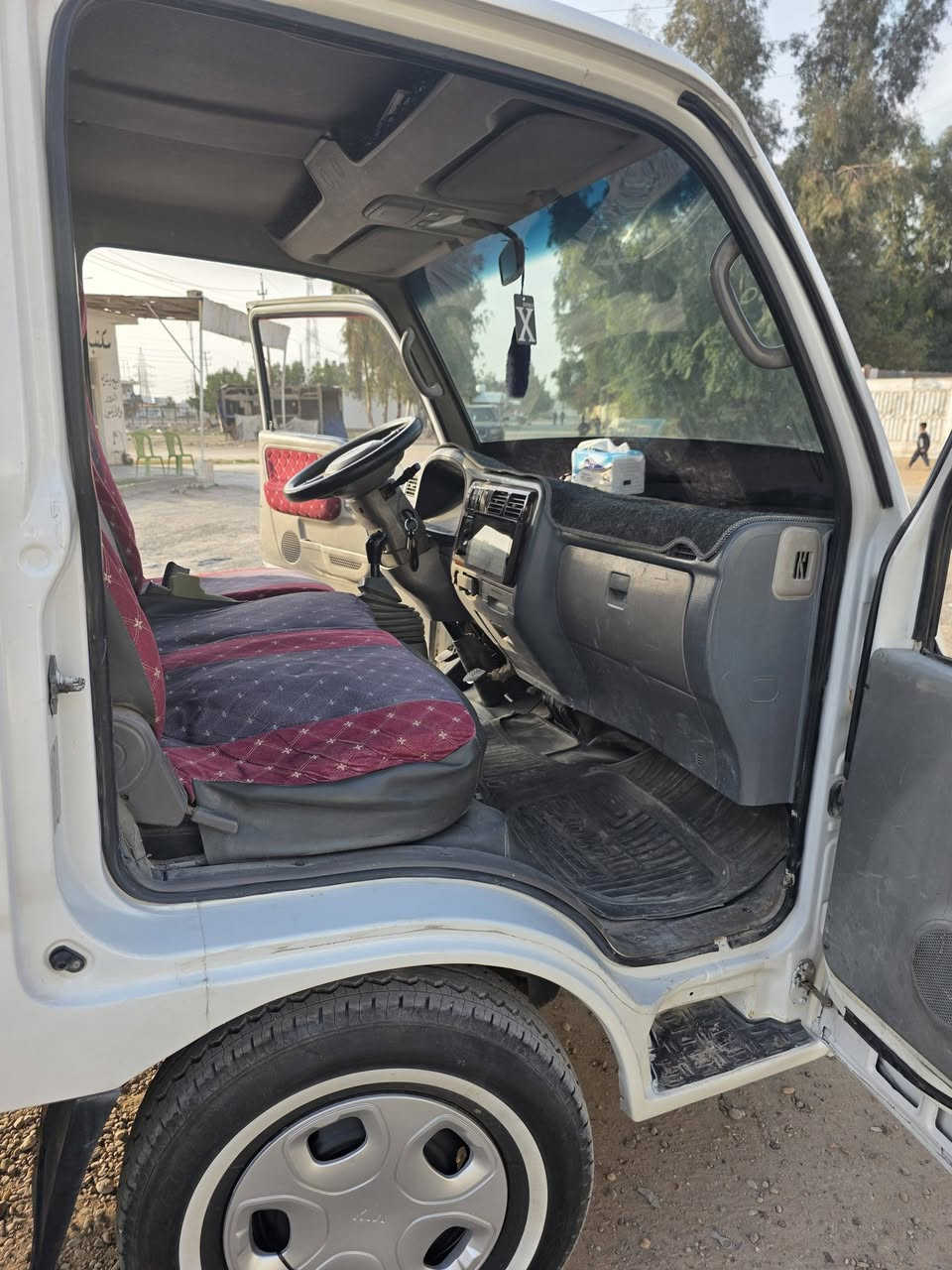 كيه ام اعيون مصبوقه حزام ولباقي كفاله مراوس سياره زغيره عادي
السعر ٨٢    ***********
