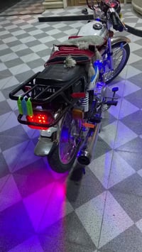 للبيع نامه متياز 2024 دراجه جديده مكينه نظيف شلعه ومعدل دراجه اوراق ال...