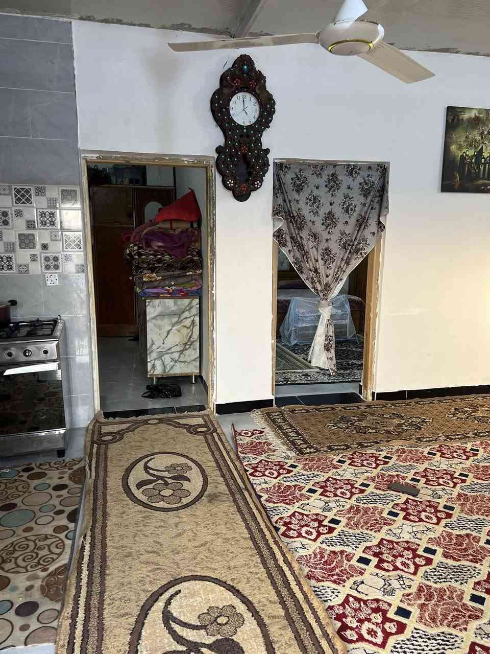 بيت في كوت الجديد شارع الأقواس يم الولده بناء بلوك ٢٠٠متر***********
