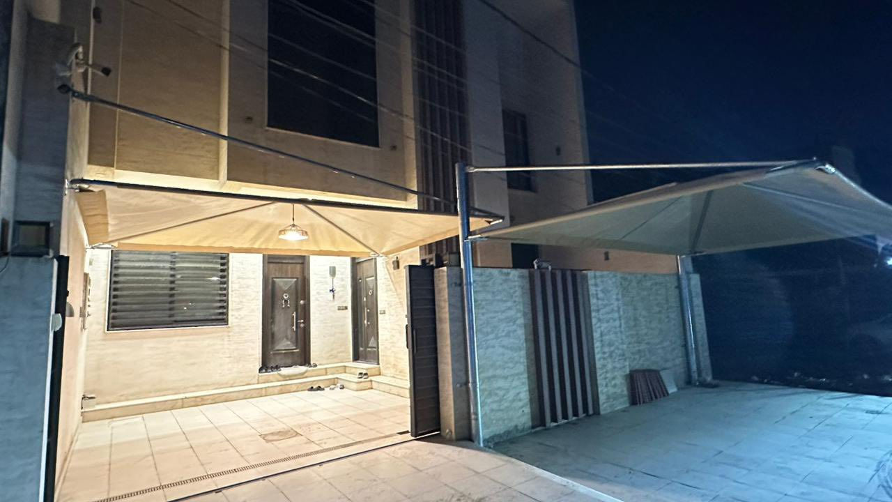 ‼️🚨 الى اصحاب المحلات والبيوت🚨

خصم خااااااص على المساحات الكبيرة

نعمل بكافه الاحجام والمساحات 
نقدم لكم افضل 💪🏻
وأجود المظلات الثابته والمتحركة والهرمية
مع تصميم جديد للمظلات تنسحب يدوي وتقفل 
تمتاز المظلات من مواد عالية الجودة 
مقاومة لدرجات الحرارة العالية ♨️
 نوع القماش استرالي 🇦🇺مصمم للأجواء
الصيفيه🌞 والشتويه

متحركة تركي 👇🏻
يوجد يدوي ويوجد تحكم ماطور كهربائي

أصلية ومضمونة أذرع متينة وقوية 💪دبل سيم دبل سبرنك  ماكنة إيطالية 🇮🇪 قماش مسلح تركي وفرنسي وإيطالي ضمان خمس سنوات للقماش توجد كافة القياسات والالوان مع إمكانية إضافة إنارة led للمظلة  ..

مستعدون للعمل بجميع المحافظات… 🚚

للأستفسار ***********_*********** يوجد واتساب او دايركت✉️
العنوان :بغداد شارع فلسطين 
 :بابل الحله قرب جسر بته، مقابل قاعة يزن للمناسبات
