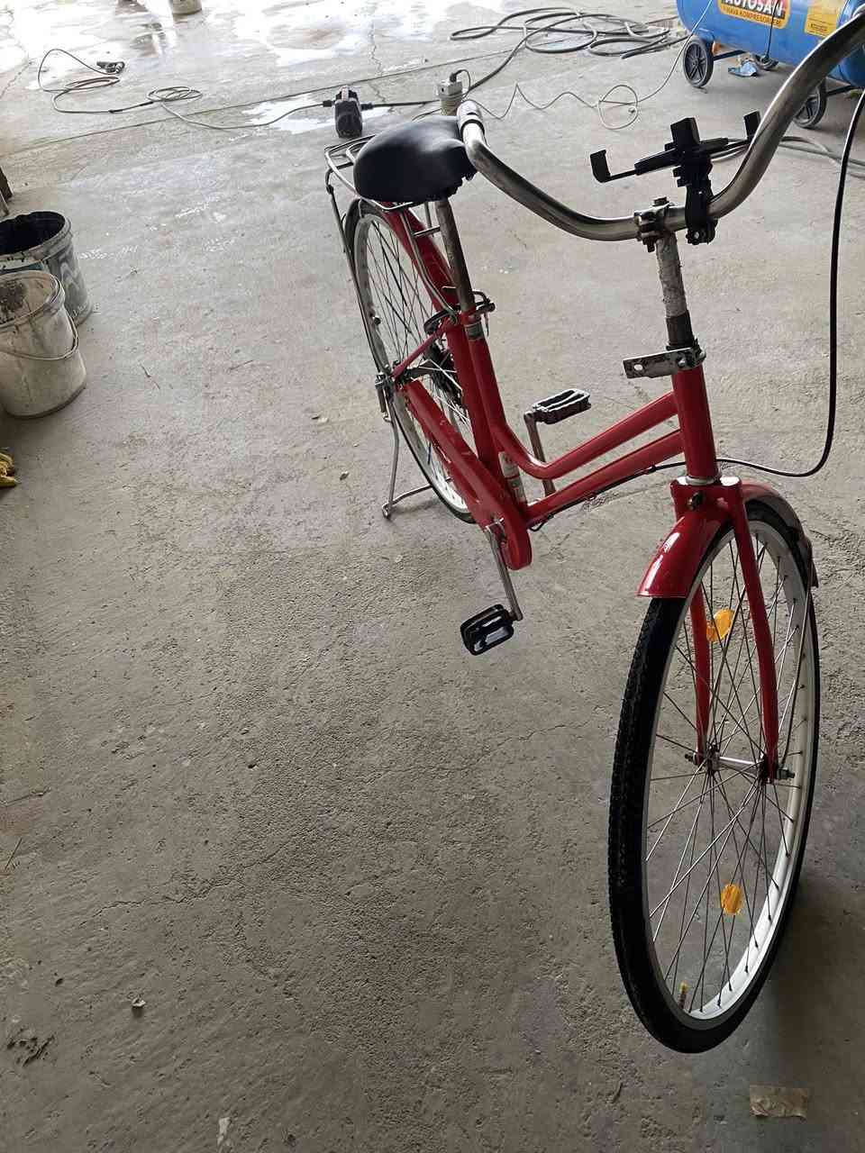 بايسكل للبيع سعره 75 قفل شراي يجي خاص لو يتصل عل رقم ***********
