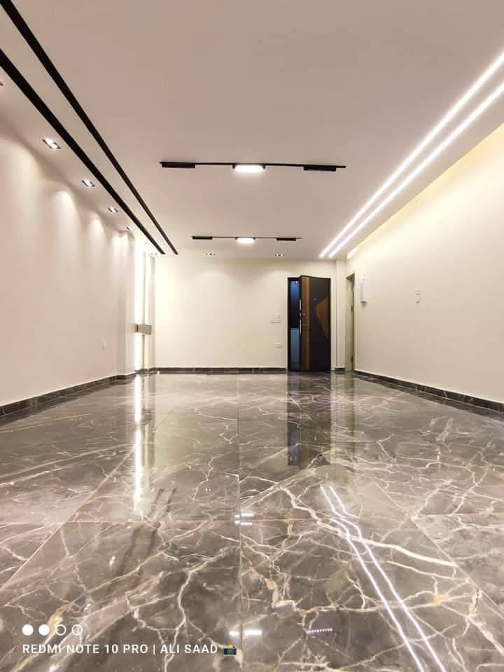 ديكورات 
جبس امبور _ تغليف جدران
_ بديل خشب 
_ بديل رخام 
_ بديل حجر 
_ سقوف ثانويه
_ وصبغ داخلى وخارجى 
_ متوفر واتساب على مدار 24ساعه ....
متوفر الاتصال على هذا الرقم ( *********** ) مقيم بـ بغداد
