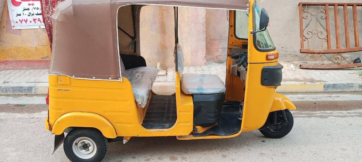 السلام عليكم 
تكتك 2020/11 

كفالة من الضربة والصبغ بلادية
دوس بلاديات 

رقم بغداد عربي: سنوية بسمي :تحويل ثاني يوم 
تكتك مال جناي الله شاهد 
 
تخم تاير جديد سبير باتري جديد 
لايت زنون 

مكاني بغداد /الزعفرانية: ***********

السعر خاص واني خادم
