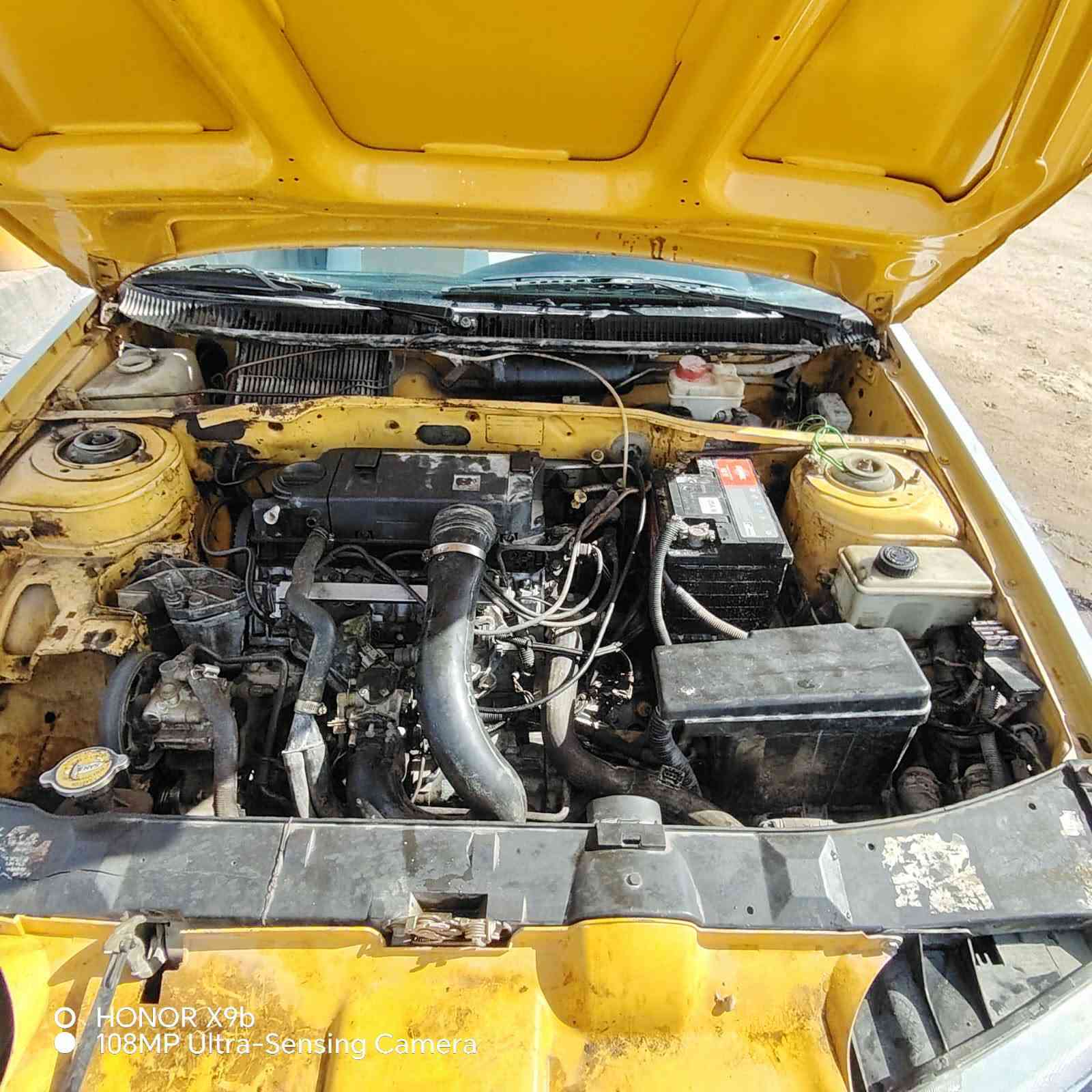 السلام عليكم بيجو بارص مديل ١٠ راعيها موجود رقم مثنى الماني للبيع او مراوس مصفره غرامات عليها هيئة ٥٠٠ ورا المشتري مكينه ع سحك سعر ١٧ وبيها مجال بيع او مراوس عنوان نجف ***********
