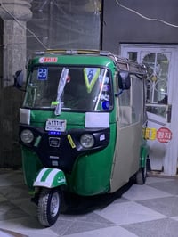 تكتك موديل 21رقم بغداد معمره دوسات فقط  السعر7000وبيها مجال مستعجل عل ...