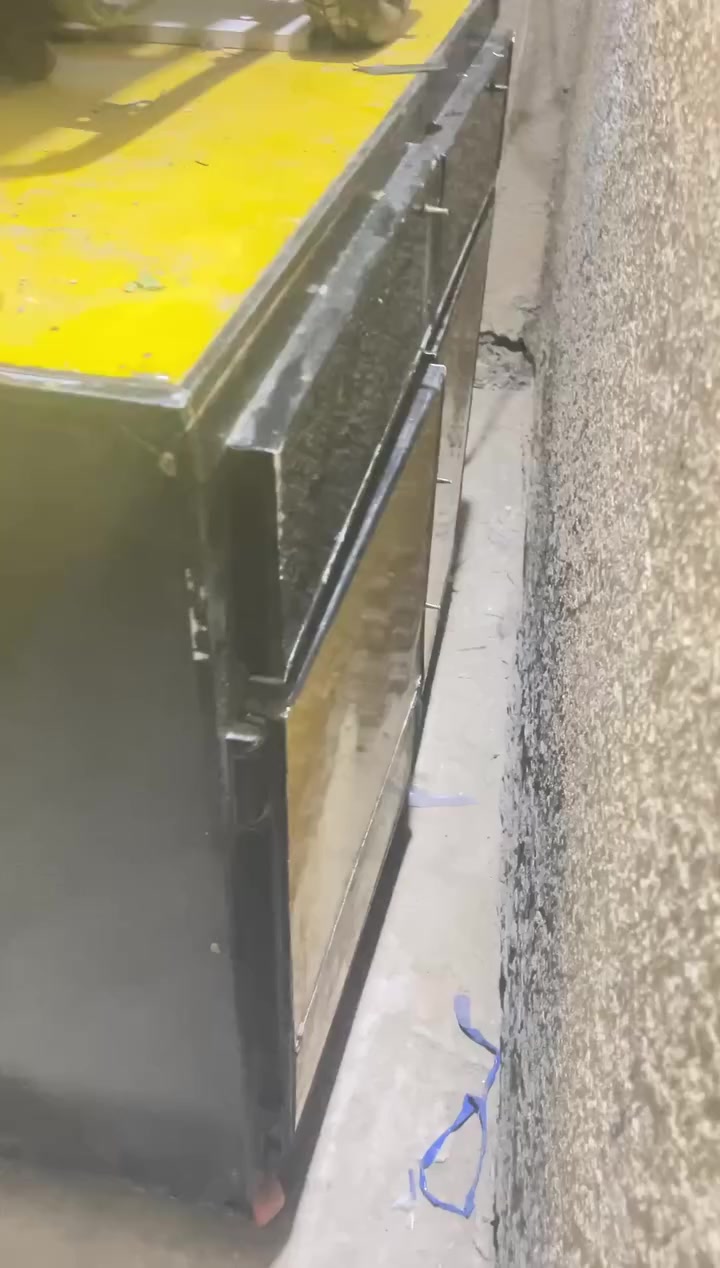 سلام عليكم ميز مال مشواية دجاج للبيع حديد مغلف الامنيوم مجرين  وخانتين للتخزين متحرك اربع تايرات سعره 200حي الزهراء


**إذا كنت صاحب هذا الإعلان وتريد حذفه لأي سبب، رجاءا أرسل رسالة إلى الدعم الفني**