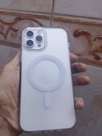 ايفون 12 برو ماكس جهاز اخو الجديد 🌟 فقط الظهر بي ضربة ✔️  ذاكره 256 ✔️...