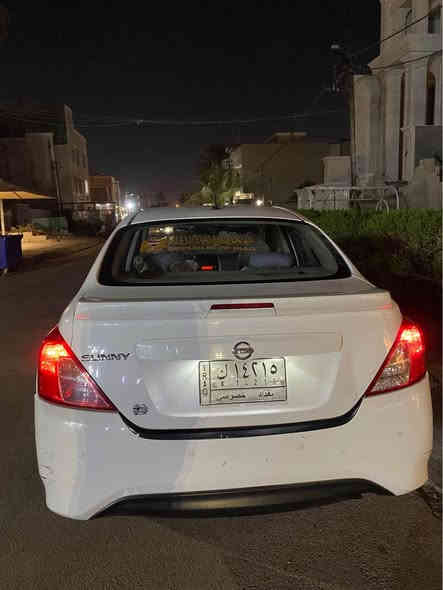 نيسان سني   ابيض موديل 2021 للبيع   او مراوس  رقم بغداد. ماشية 130الف كم  حادثها. جاملغ مبدل.  ابيض نفس الون  وطرف البنيد مصلح  بدون دواخل وبيها طخطات بسيطة.  السيارة كير محرك. تبريد. كله بشرط  صدر نظيف.  السيارة ب اسمي   السعر 103 يعني بشدة و3اوراق وبيها مجال للاستفسار  ***********
*********** بغداد
