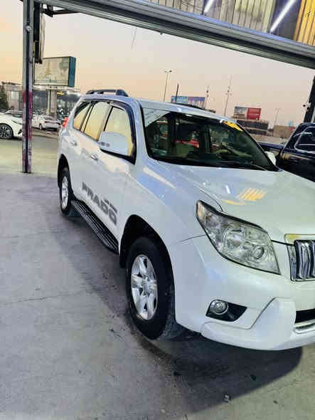 السلام عليكم 
برادو 2011فئة TX.L
للبيع او للمراوس 
مكفولة كفالة عامة من التبديل و الصبغ و الفتح 
بيهه بارد جداً بسيط مكان واحد فقط 
لون ابيض لؤلؤي
مكينة 2700مكفولة والكير مكفول 
شاشة اندرويد 
مري شفط
تبريد 3 قطع ثلج 
فور ويل 
ثلاجة 
اشاير بلمري 
جامة خلفية قلابة 
السيارة على وضع الشركة ماشية 215 الف كيلو
السعر :220 وبيهه مجال بسيط 
للتواصل والاستفسار : ***********
مكاني بغداد / الحرية/ شارع 30 
او : الحرية ساحة عدن مجاور ميزانية العماد
