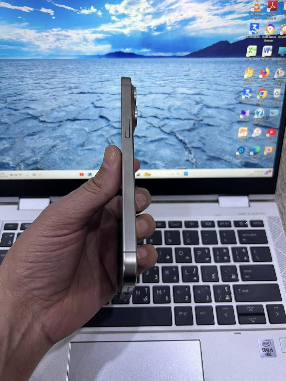 15 برو ماكس
ذاكره 256 
نموذج M تك سيم 
بطاريه 90 
شرط ما مفتوح 
حيل نظيف 
سعر الجهاز 970 
شراي خاص او اتصل 
*********** 
***********
