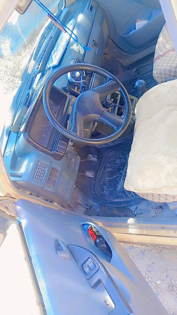سلام عليكم سايبه موديل ١١ البيع سيارة مكينه جديده تبريد شغال السياره نقصها صدر تخم تاير جواها مكاني بغداد التاجي السعر ١٥ رقم الهاتف *********** واتساب موجود
