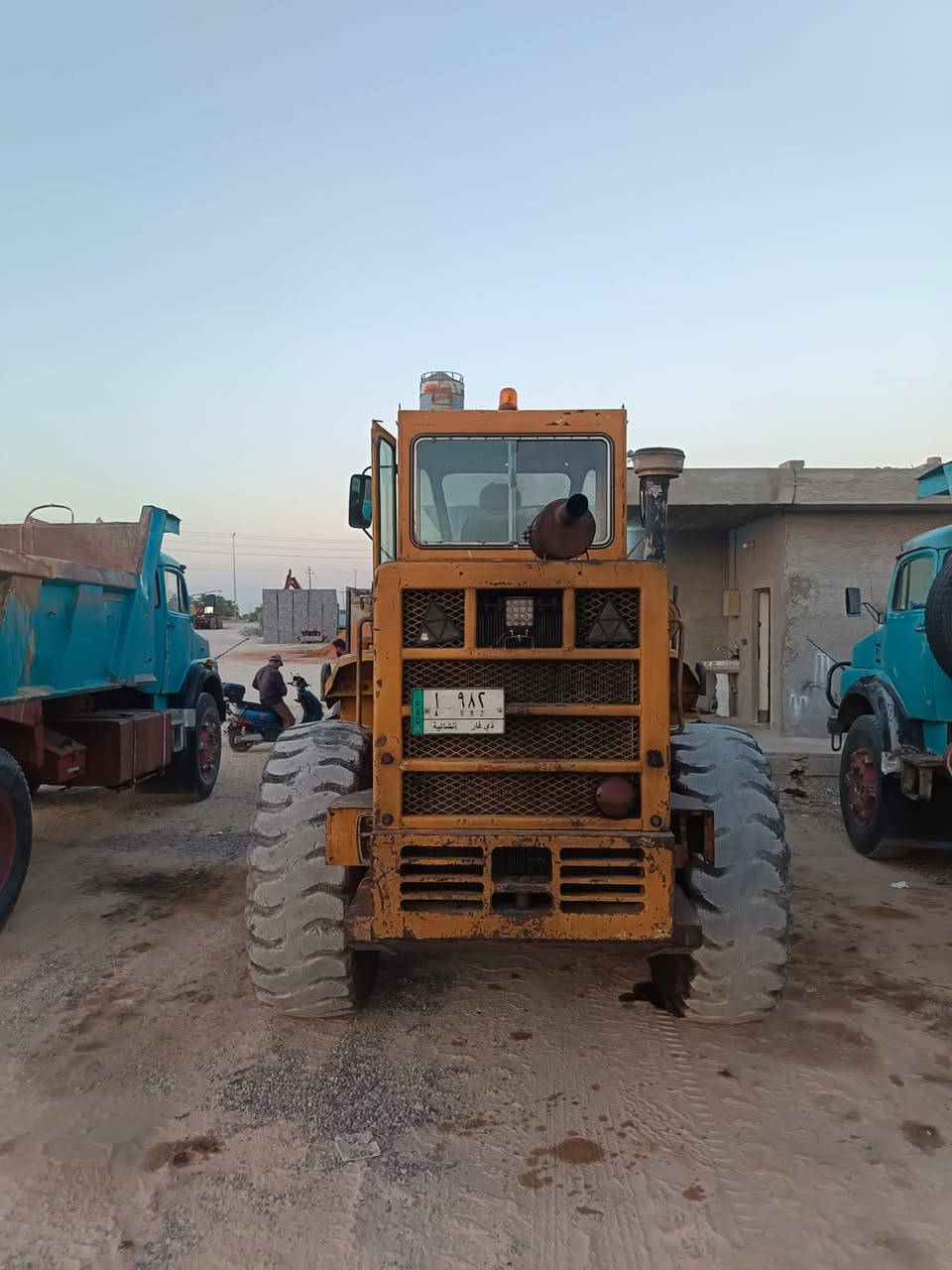 السلام عليكم للبيع شفل كاوسكي عادي محرك بي موديل 81 تخم تاير المكان الانبار جزيرة الخالديه رقم ***********
