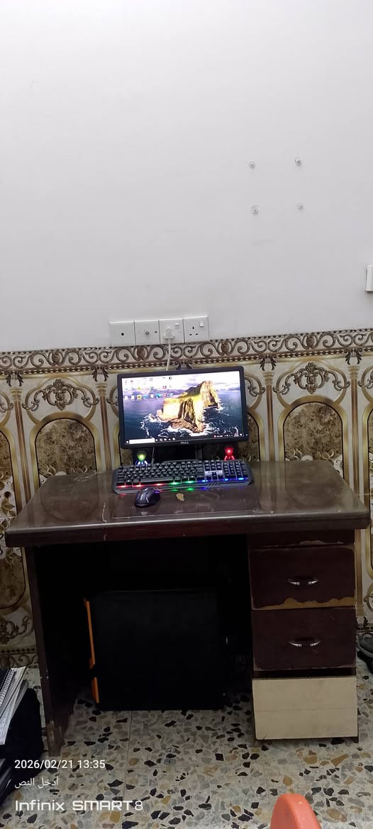 حاسبة بيسي للبيع 
حجم الشاشة .20
مع عاكسة نيكست الأصلية
ماوس اصلي يشتغل الالوان
كيس. جديد نضيف
كيبورد.اصلي يشتغل الالوان 
سماعات اصلية 
مع الميز مالتهة
ابيع شلع فقط 
حاسبة تاخذهة على الفحص جديدة امانت الله 
العنوان. بغداد حي اور
السعر. 225 وبيهة مجال بسيط


**إذا كنت صاحب هذا الإعلان وتريد حذفه لأي سبب، رجاءا أرسل رسالة إلى الدعم الفني**