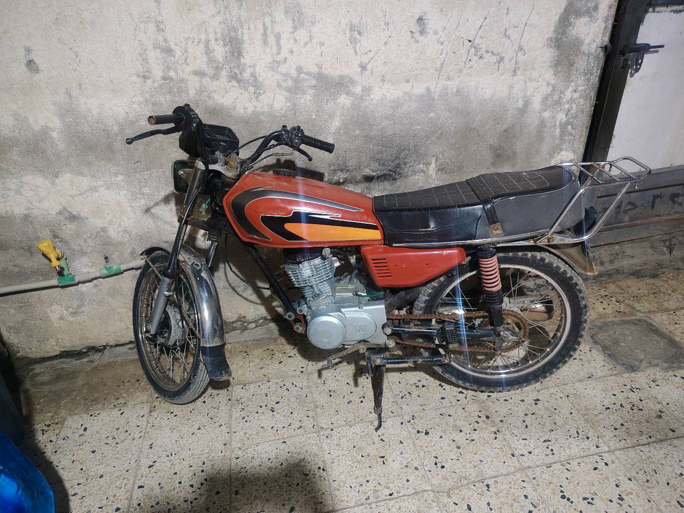 دراجه أوراق مرتبه مكاني العماره حي الرحمه 