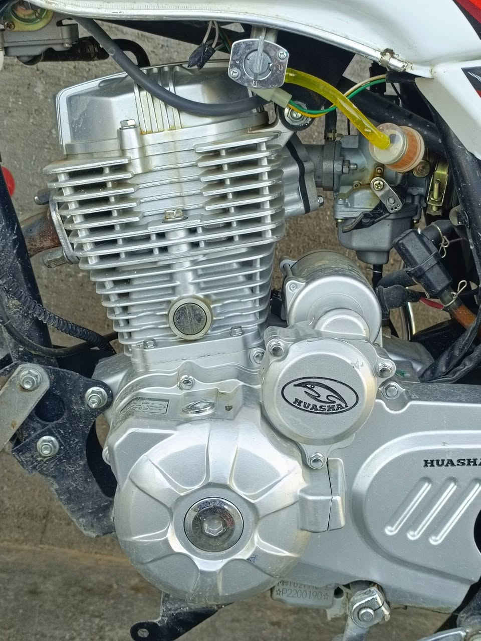 السلام عليكم ورحمة اللـه ..
هيوشه موديل 2024 للبيع فقط جديد محرك كير مكفولل كهربائيات كلها جديده بس يرادلها تضبيط للوايرات ( اشاير + گيج سرعه ) وگفن بسبب المطر وله هنه جديدات شرط ..

بيه بس هاي الضربه بالتانكي وابد ما مأثره عليه 
بانزين كله محسّن ودهن بترومين  ,

السعر 850 وبيها مجال للناس الطيبه ، مكاني حديثـه - الخسفـه 

سبب البيع محتاج فلوسه  ،    وضحت كلشي لحد يجي يسأل 

رقمي / *********** 
متواجد واتس وفيس وكلشي تريده موجود
