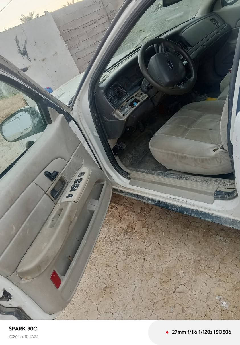 السلام عليكم 
 للبيع او مراوس 
فورد كراون فكتوريا 2007 
مزاد مرقم واسط مكينة وكير واكسل كفالة سيارة گشرها نضيف
 ما بيها ضربة فقط الصبغ جارد 
تخم تاير مكاني الكوت 
***********
