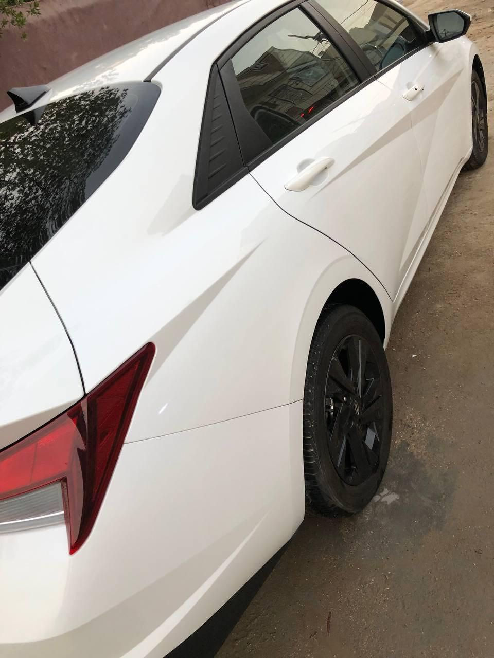 السلام عليكم ‭***********
هونداي النترا   فول ماعدا الفتحه  2022وارد امريكي  مكاني حله
السيارة.  معوقين ورقم بابل 
السعر 146وبيها مجال
مواصفات
🛑محرك 2000 Doch دوش
🛑 بصمه تشغيل وجنطه بصمة
🛑تشغيل عن بعد ⚡️
🛑صندوق ذكي يفتح عند الاقتراب 🚶🏻‍♂️
🛑كامره دوراه 
🛑شاشة لمس متصله مع عداد دجتال 
تدعم نظام Android Auto +Car play 
🛑رادارات 360 درجه
 🛑رادار جانبي النقطه العمياء ⚠️
🛑رادار خلفي ‼️
🛑رادار امامي ❗️
🛑تحديد مسار+ سياقة آليه
🛑توقف ذاتي 🚳 عند الاقتراب من سياره 
‏🛑‎فول تحكم ستيرن
🛑 هاند بريك كهربائي ⚡️ 
🛑كشنات تدفئه ♨️
🛑كروز مثبت سرعه 
🛑‏ تبريد شاشه بيانو منفصل 
🛑ثلاث وضعيات قيادة 
🛑‏Smart‏-Sport-Normal
🛑اوتو هولد 
🛑منافذ Usp /Aux /12v
‏‎🛑نظام ABS/مانع انزلاق
الحادث مرفق بلصور قطعتين بامريكه وطخه صغيره بلعراق  باب السايق…
  تبديل باب وجاملغ  نفس اللون بدون صبغ
