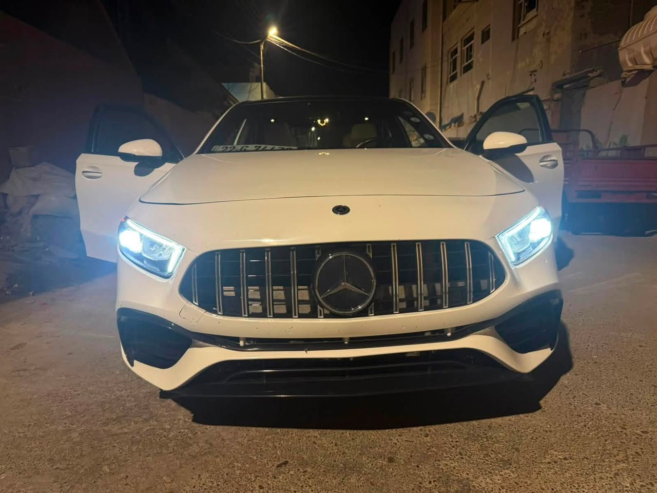 مستعجل ع البيع بسبب حالة طارئة!! 

مرسيدس A-Class 220
موديل 2020

الموقع: (( بغداد + الرمادي ))
رقم أربيل جديد، فحص وهزة جديد

الممشى: 63,000 ميل

بدون صبغ بدون حادث 

المحرك: 4 سلندر بنزين تيربو

المواصفات:
بانوراما
داخل لون قرميدي مميز
سترات
إنارة داخلية متعددة الألوان 64 لون
رادار أمامي وخلفي وجانبي
مقاعد تدفئة
بصمة أبواب وتشغيل
شاشة ديجيتال كبيرة
إنارة LED زينون بعدسة
أوتو هولد وأوتو ستوب
مقاعد جلد كهربائية
إنارة فتحات التبريد

السيارة كاملة بدون نقص، گير ومحرك وبدن بحالة ممتازة وجاهزة
رقم صاحب سيارة ***********
