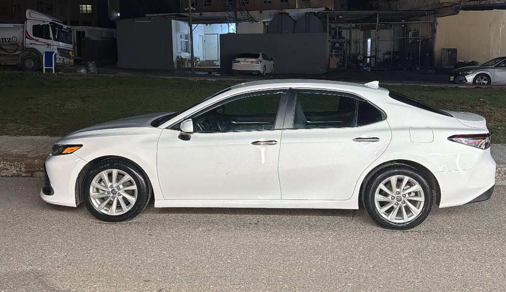 سلام عليكم
( بيع فقط بدون مراوسه)

كامري امريكي
 LE
موديل 2022

 ماشي 47 مايل حقيقي بيها جاملغين بخ و حافه البونيد صبغ كد اربع أصابع بدون دواخل اربك استيرن وجوا طاك رقم الشاصي موجود كير محرك شرط مامفتوح رقم سنويه جديد شرط التحويل السعر 185 بي مجال قليل مكان السياره زاخو رقم موبايل *********** وتساب دهوك, العراق
