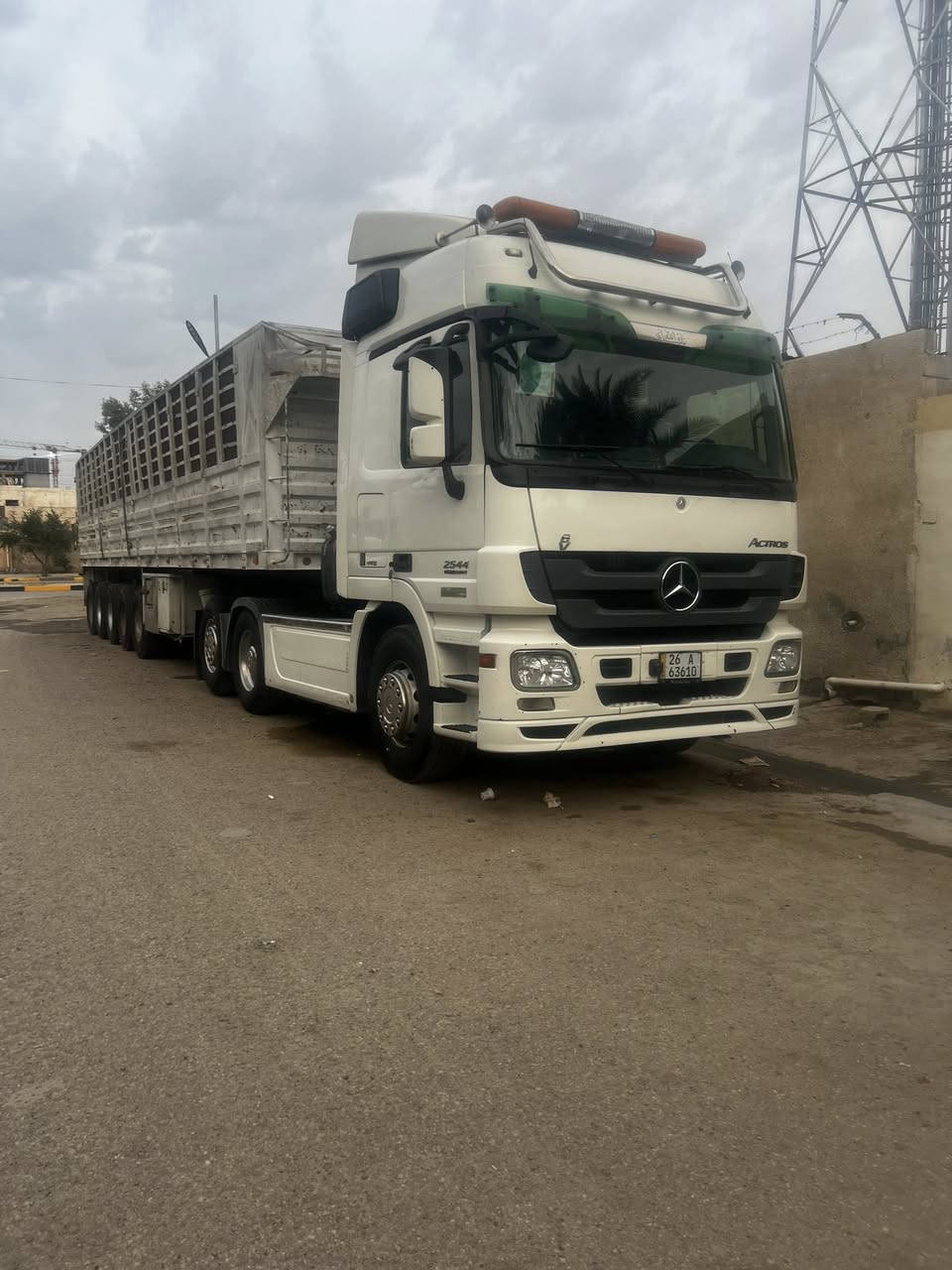 السلام عليكم اكتروس 2009اصل حجم 2544 تبريد ،رتايدر،كامرا،حساس،سبلت خزن، سقف ليرز،ثلاجه، دبل مناميه،فول مواصفات عربانه حداديه طول13،20 ارتفاع جناب190 شاصي16 دناكير 14صيني تخم تاير راس وعربانه رقم صلاح الدين الانكليزي شرط الضباره و التحويل ديالى خان بني سعد ***********
‏.
